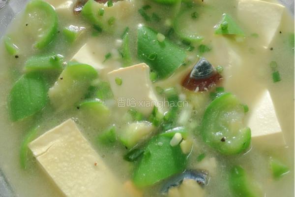 丝瓜皮蛋豆腐汤的做法图解4