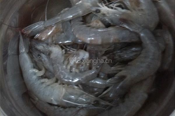 排骨鲜虾粥的做法图解2