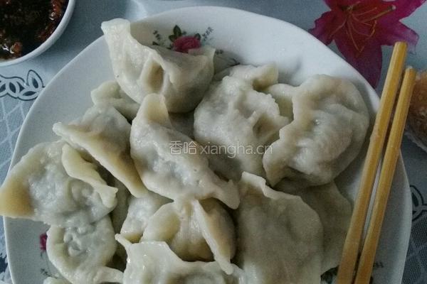 韭菜土豆猪肉水饺的做法图解4