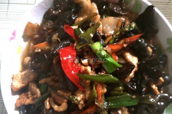 木耳炒肉的做法图解7