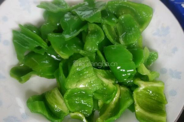 青椒牛肉片。的做法图解3