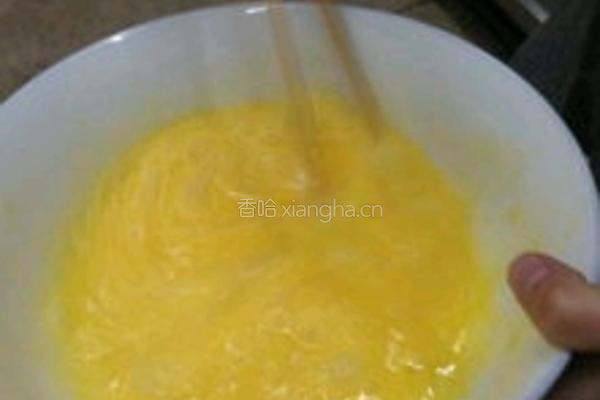 黄秋葵炒鸡蛋的做法图解1