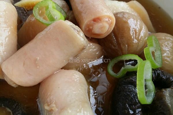 无花果猪尾汤的做法图解3