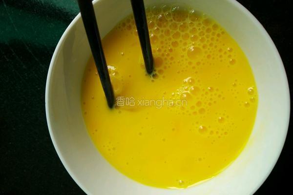黄瓜炒鸡蛋的做法图解2