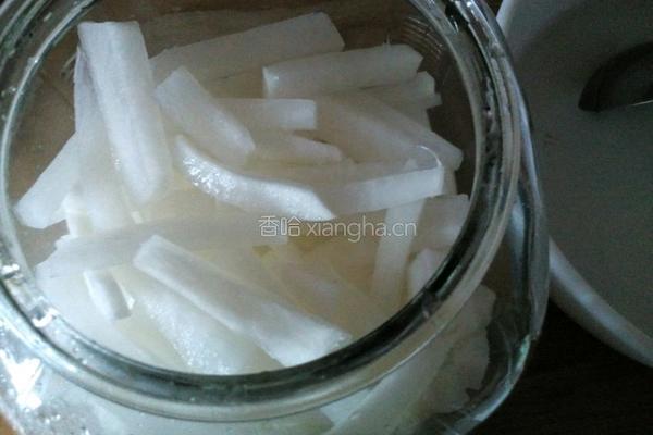 自制酸萝卜（宿舍必备）的做法图解4