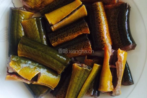 红烧鳝段的做法图解1