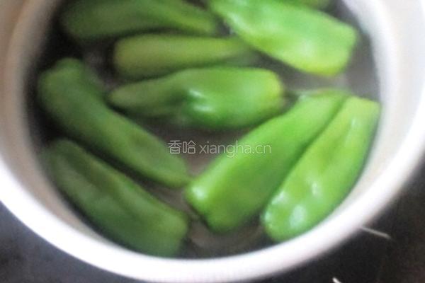 虎皮青椒的做法图解2