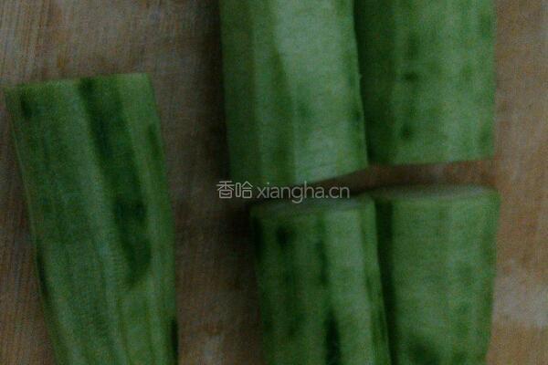 金银蒜蒸丝瓜的做法图解3