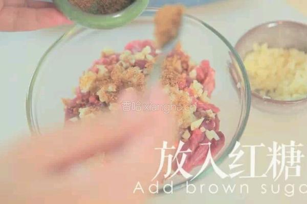 风情黑椒牛肉生菜卷的做法图解4