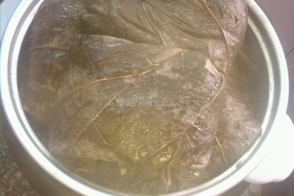 电饭锅荷叶糯米鸡的做法图解9