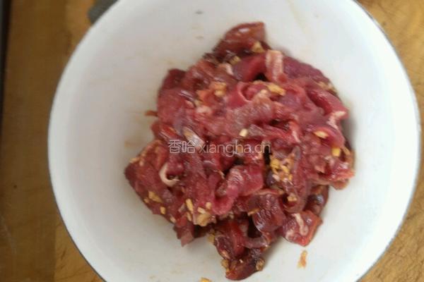 肉丝洋葱。的做法图解2