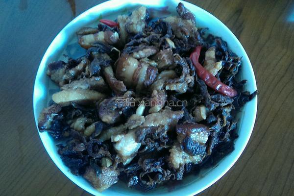 五花肉煮菜干的做法图解4