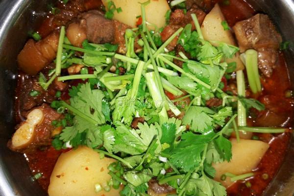 土豆烧排骨的做法图解7