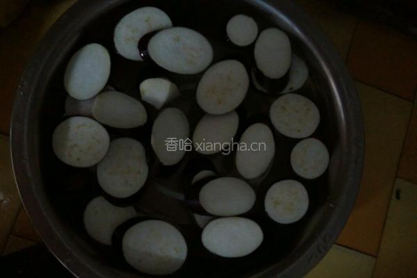 鸡蛋*茄子的做法图解1