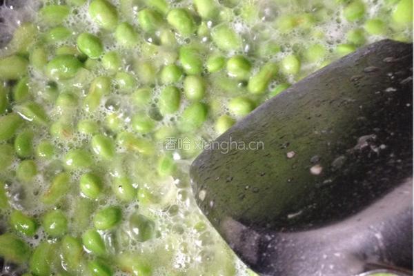 青椒肉丝炒毛豆的做法图解9
