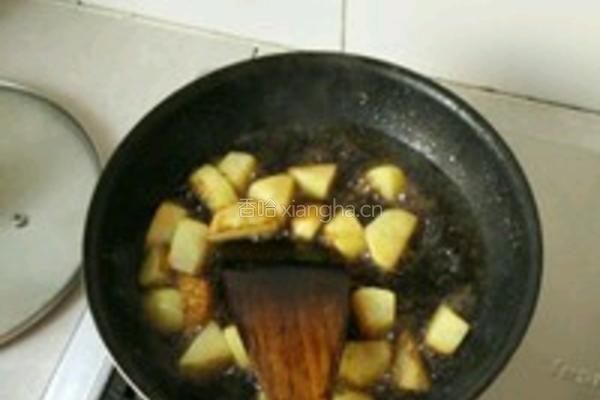 红烧土豆的做法图解4