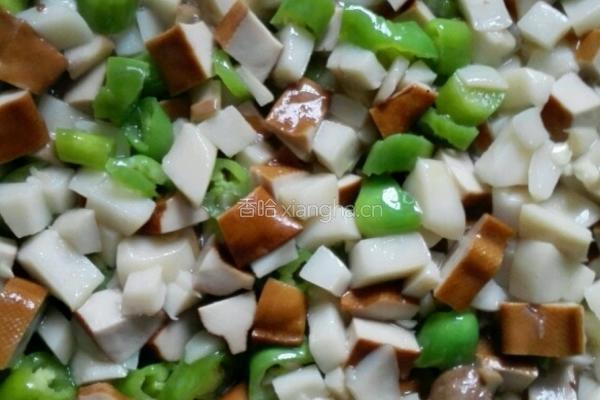 鸡腿菇炒香干的做法图解4