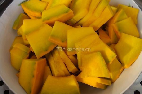 南瓜小馒头的做法图解1