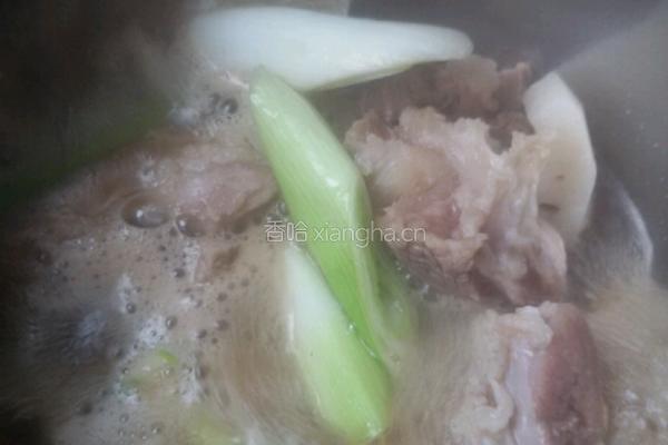 莲藕炖羊肉。的做法图解6
