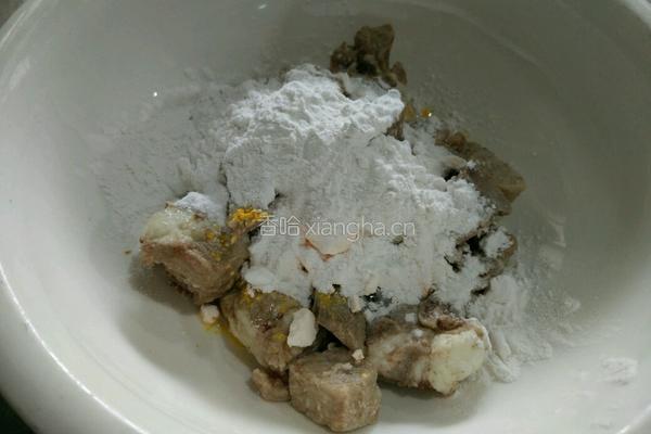 糖醋排骨的做法图解2