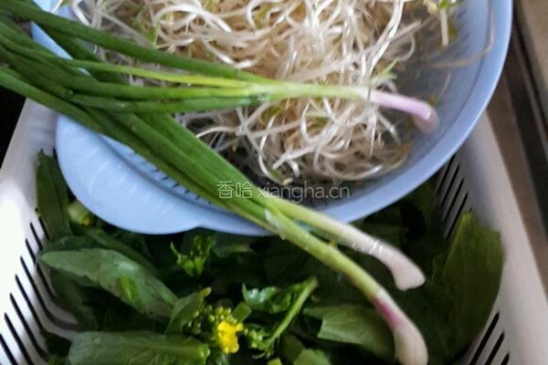 牛肉炒米粉的做法图解1