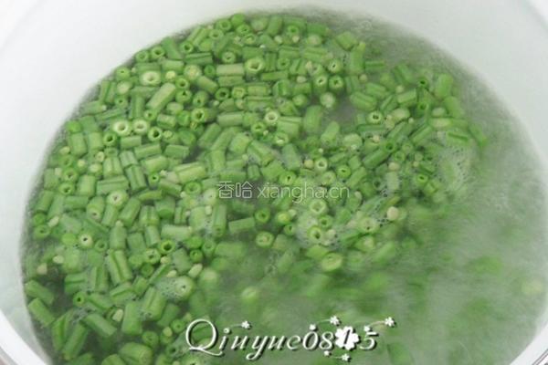 肉丁炒豇豆的做法图解3