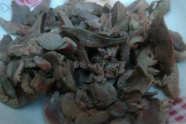 酸豆角炒鸡珍的做法图解3