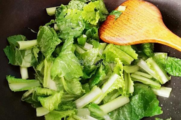 五花肉烩小白菜的做法图解5