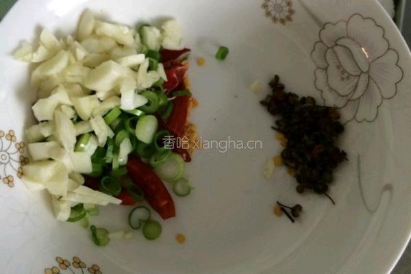 干煸杏鲍菇的做法图解2