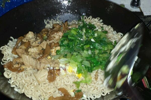 瘦肉炒面的做法图解8