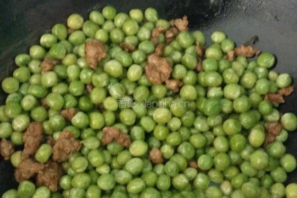 肉末豌豆的做法图解6