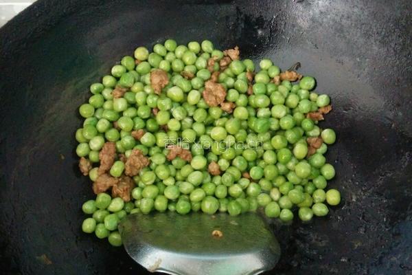 肉末豌豆的做法图解3