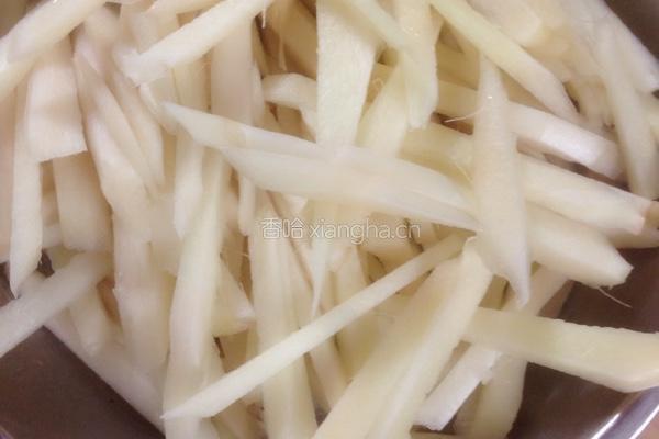 嫩姜炒肉的做法图解1