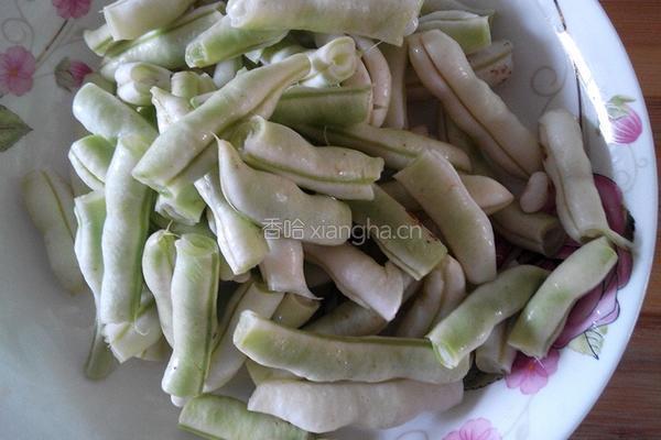 牛肉炖土豆的做法图解1