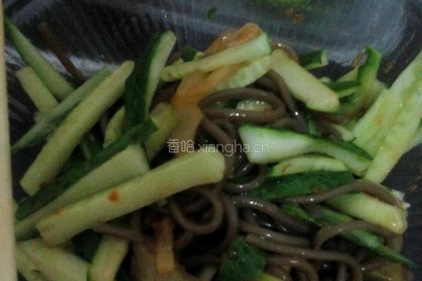 蕨根粉拌黄瓜的做法图解7