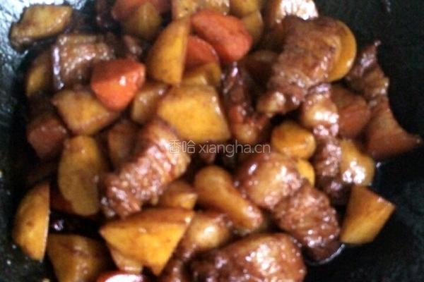 红烧肉炖土豆的做法图解3