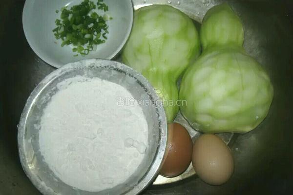葫芦丝鸡蛋煎饼的做法图解1