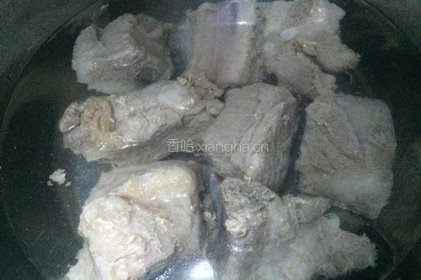 糖醋排骨的做法图解2