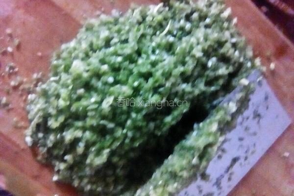 芹菜饺子的做法图解2