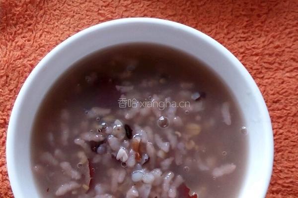红枣杂粮粥的做法图解3