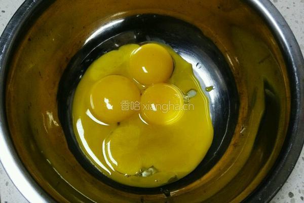 电饭煲原味蛋糕的做法图解1
