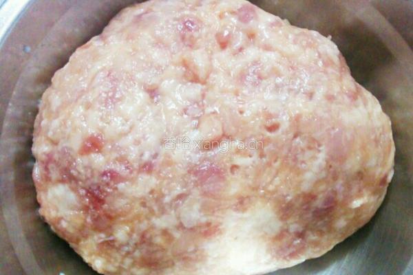 水煎鲜肉饺的做法图解1