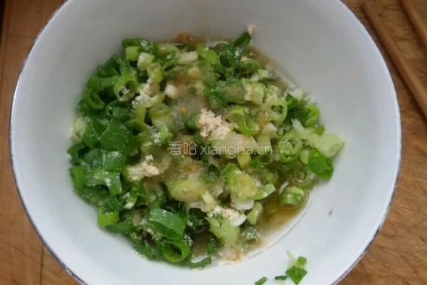 葱油饼的做法图解2