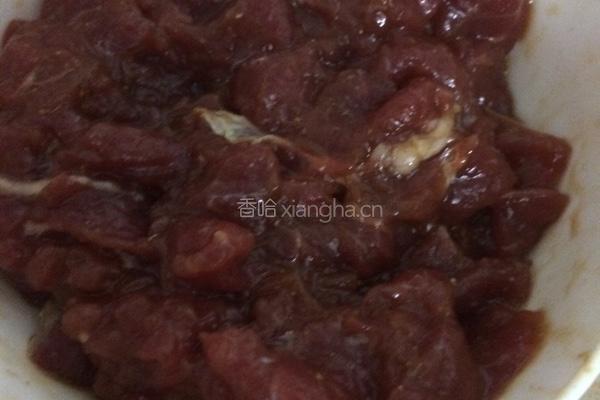 彩椒孜然牛肉的做法图解3