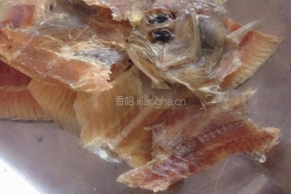 鱼干芥蓝的做法图解3