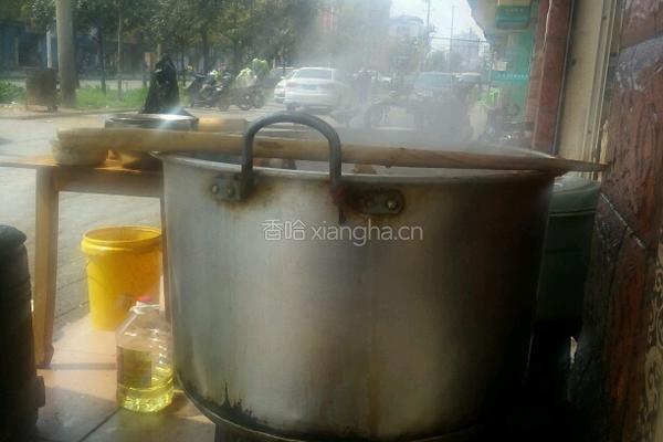 毛嘴卤鸡的做法图解1