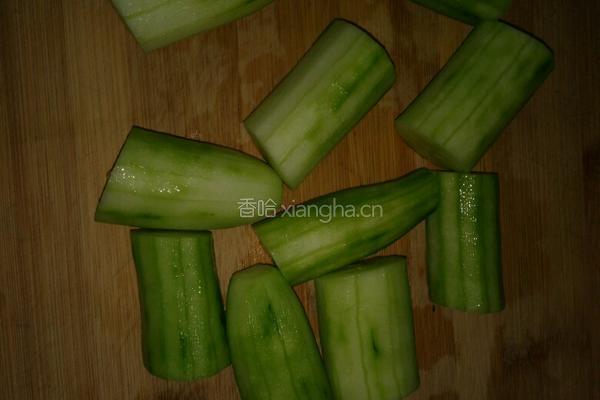黄瓜甜面酱的做法图解2