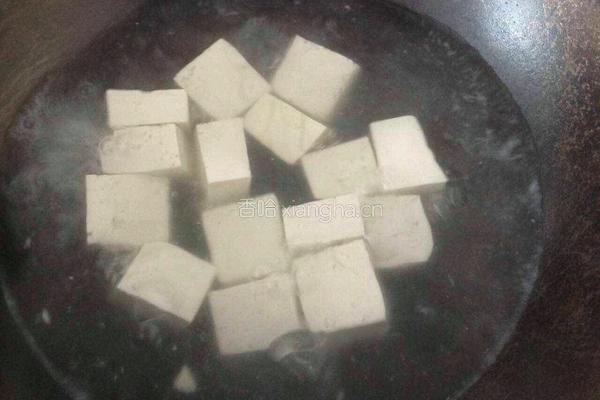 菜苔烧豆腐的做法图解1