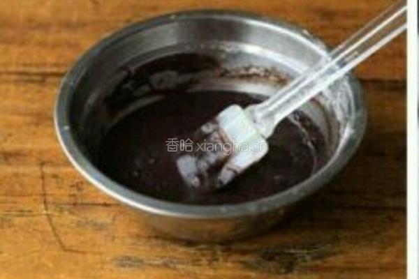巧克力熔岩蛋糕的做法图解2