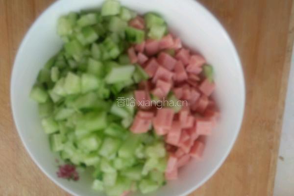 蛋炒饭的做法图解1